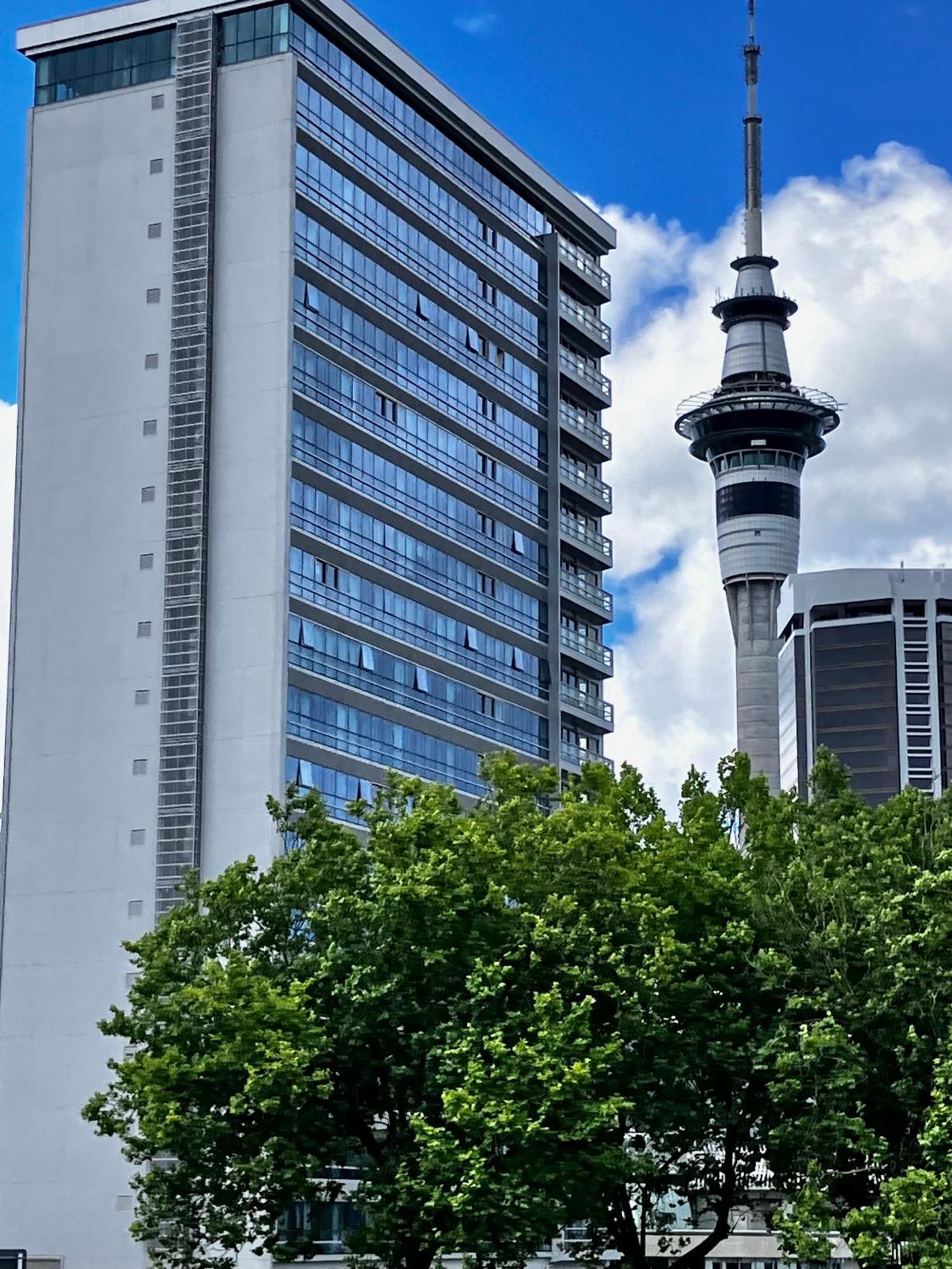New Condo, Auckland, 3br, Pool, Gym, Parking Apartment Auckland